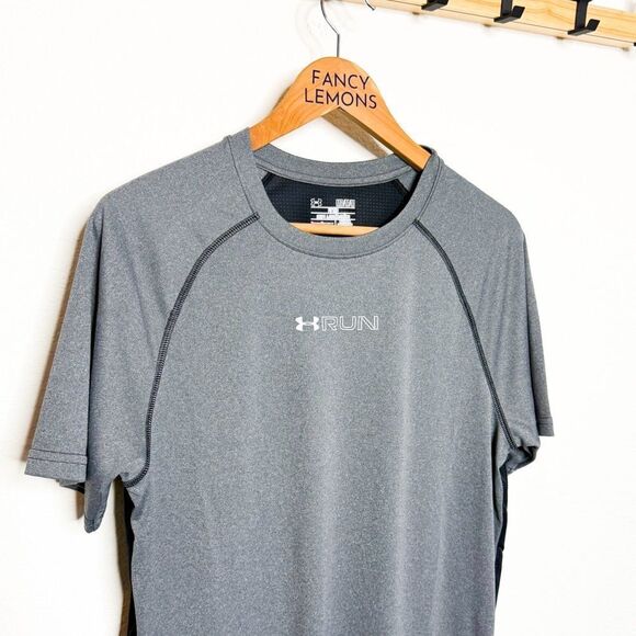 Under Armour NWT! HeatGear RUN Tee | Men’s Medium | Gray & Black - Picture 2 of 7